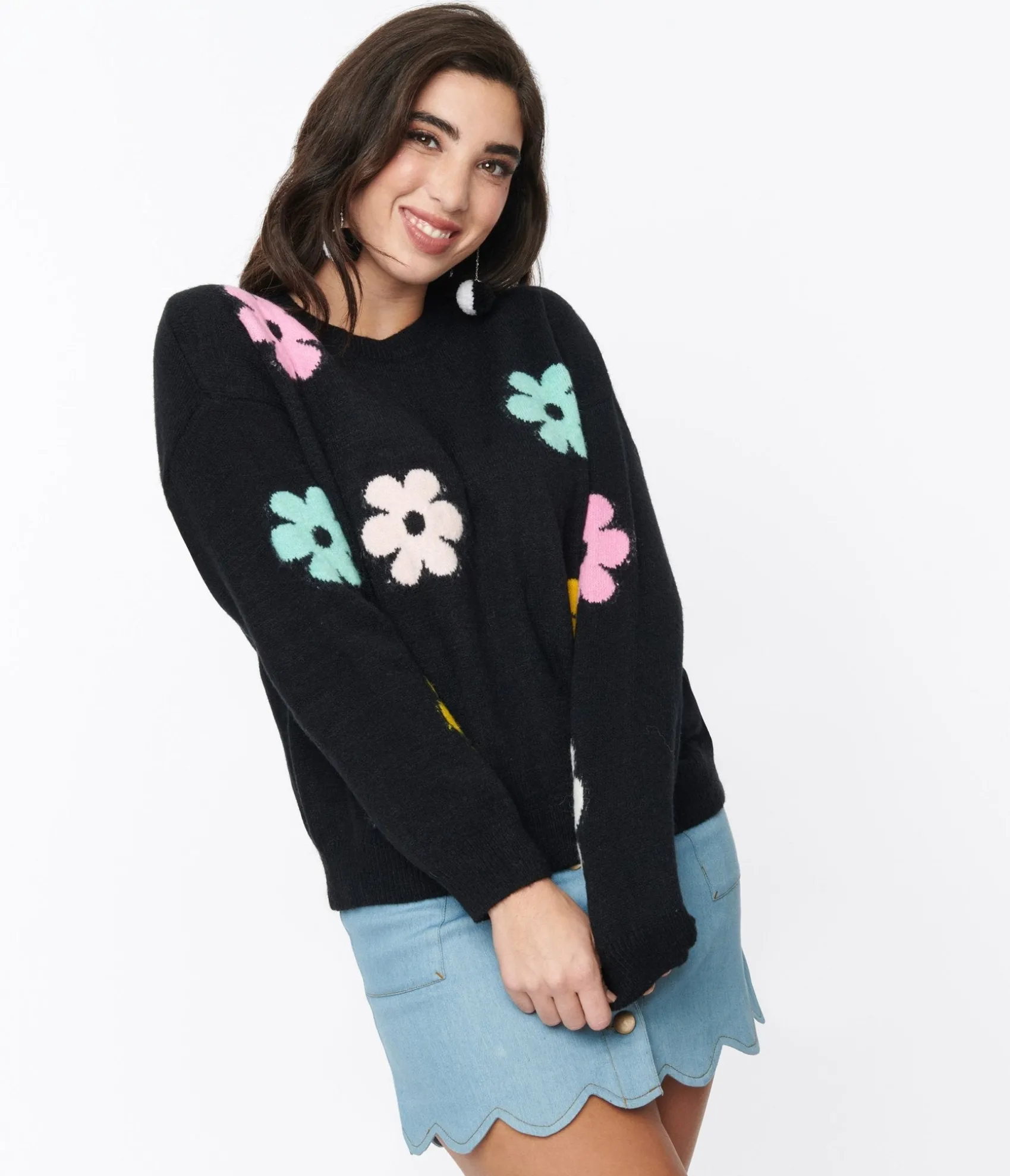 Unique Vintage Black & Multicolor Floral Knit Sweater Discount