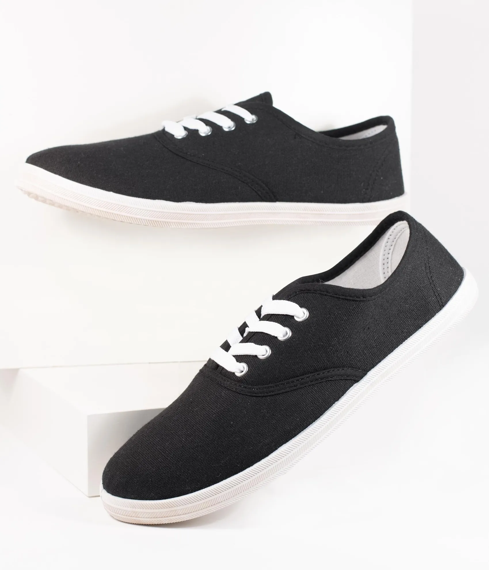Unique Vintage Black Canvas Ladies Sneakers Hot