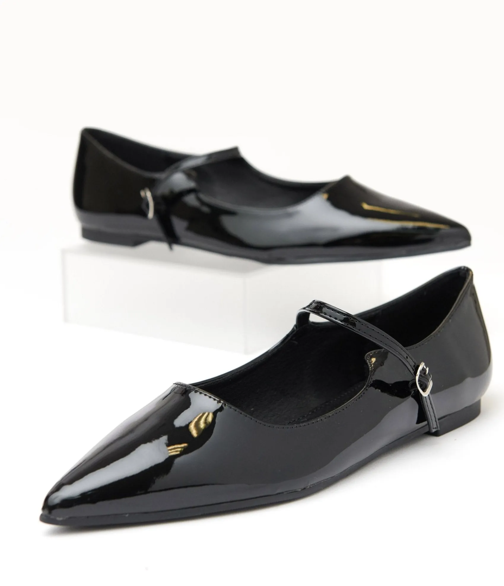 Unique Vintage Black Mary Jane Pointed Toe Flats Hot