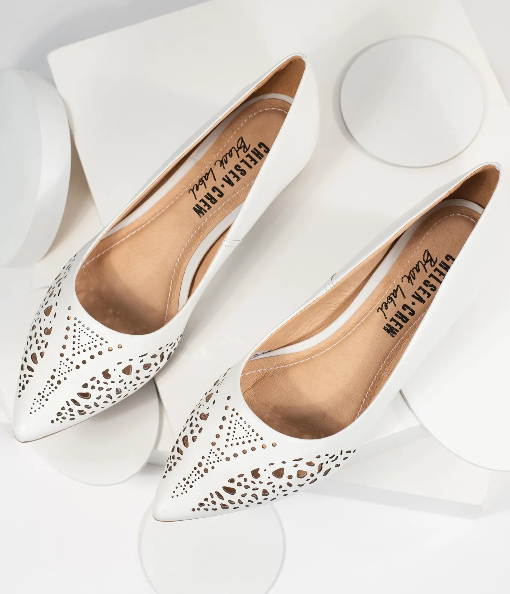 Unique Vintage Chelsea Crew White Cutout Leather Sofia Flats Online