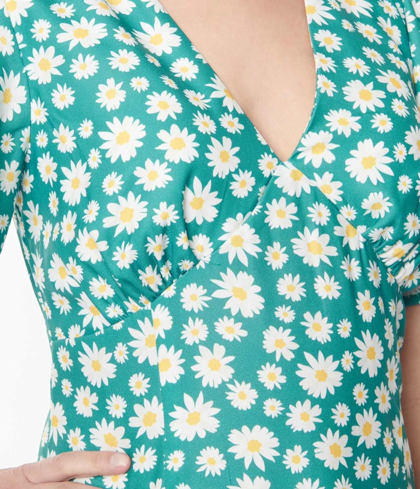 Unique Vintage Green & White Daisy Midi Dress Hot