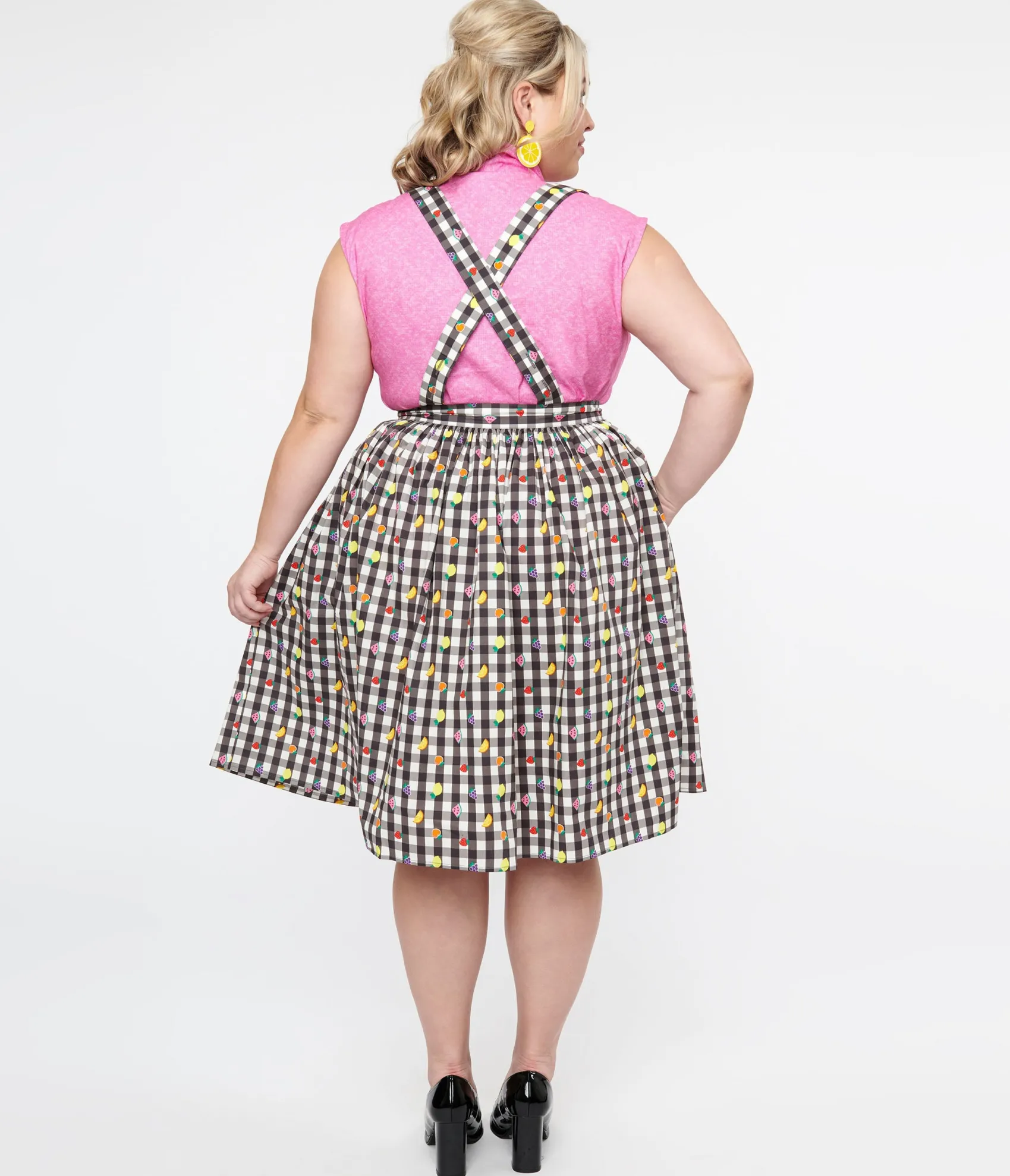 Unique Vintage Hell Bunny Plus Size 1950s Black & White Gingham & Fruit Cotton Pinafore Swing Skirt Best Sale