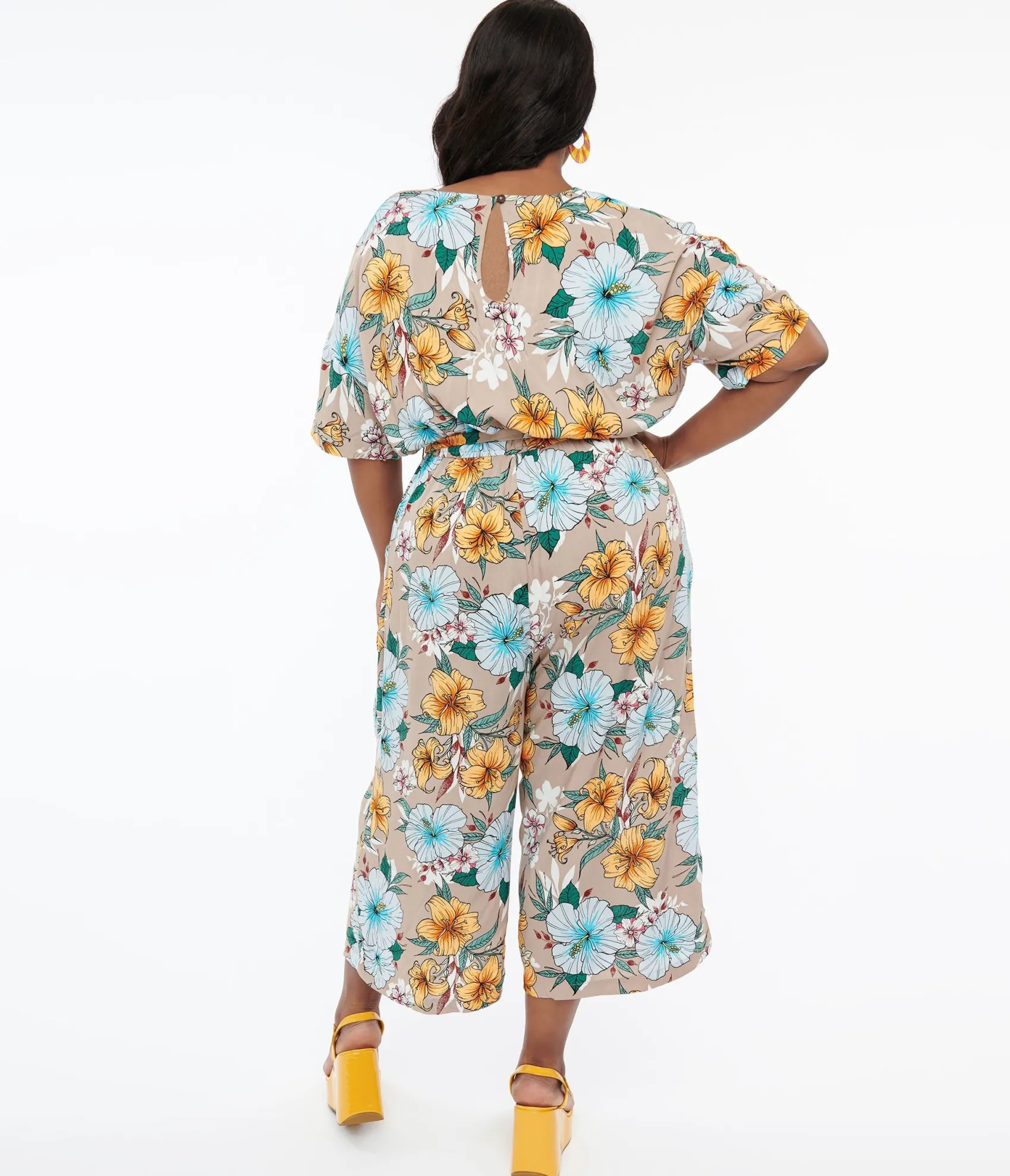 Unique Vintage Hell Bunny Plus Size 1970s Tan & Tropical Floral Print Jumpsuit Discount