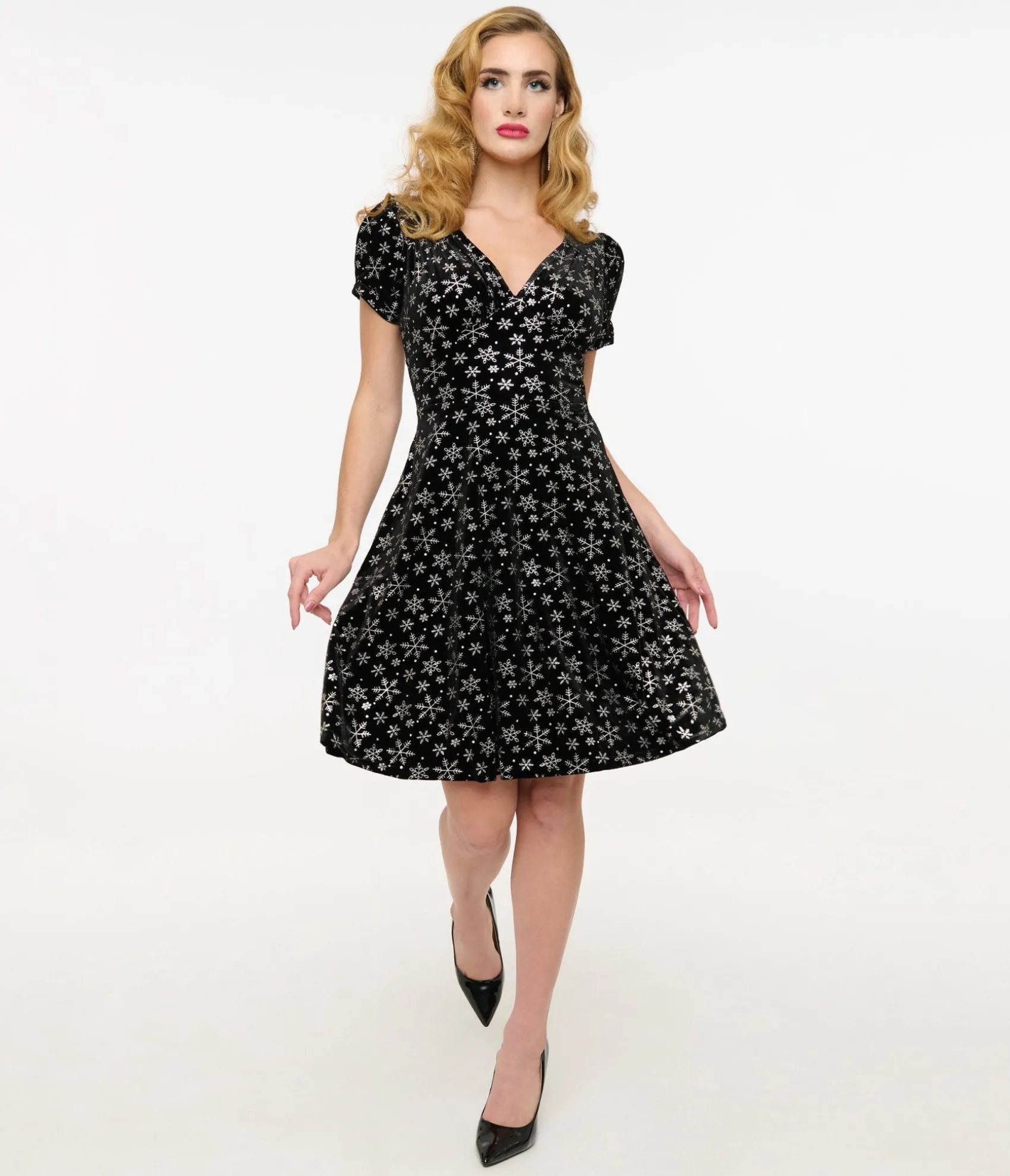 Unique Vintage Hell Bunny 1950s Black & Silver Metallic Snowflake Velvet Fit & Flare Dress Best Sale