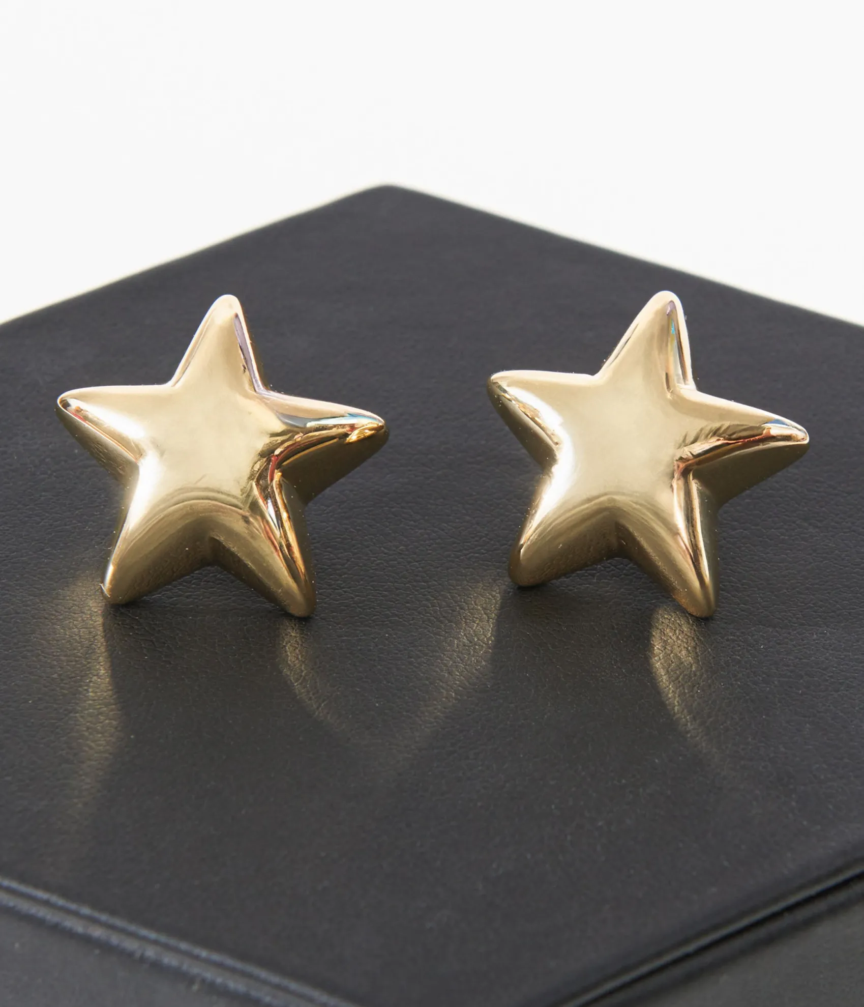 Unique Vintage 14K Gold Dipped Star Stud Earrings New