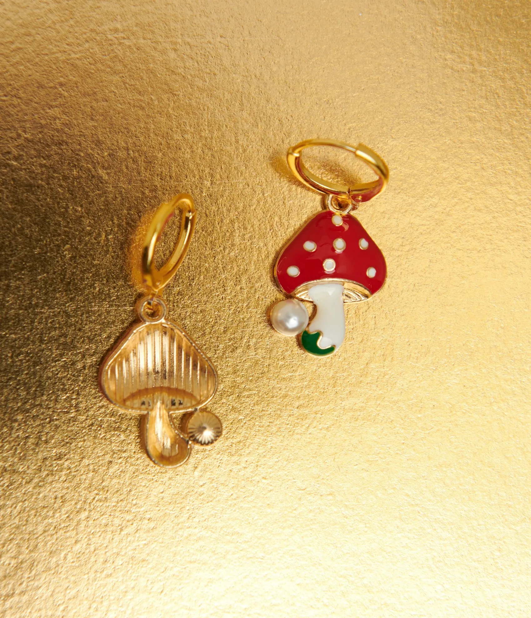 Unique Vintage Miracle Eye 1960s Mini Mushroom Gold Hoop Earrings Best