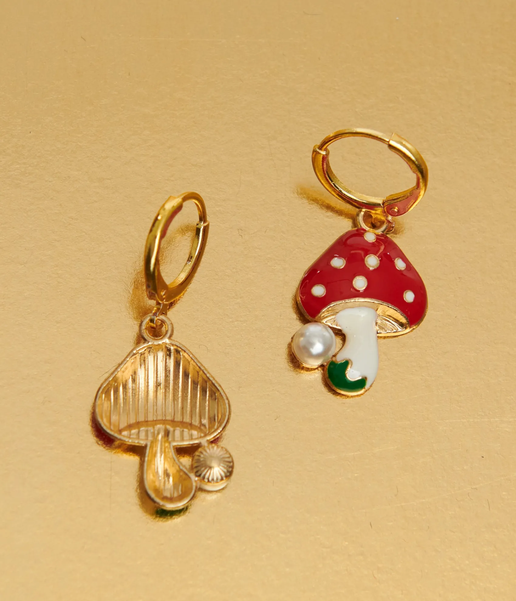 Unique Vintage Miracle Eye 1960s Mini Mushroom Gold Hoop Earrings Best