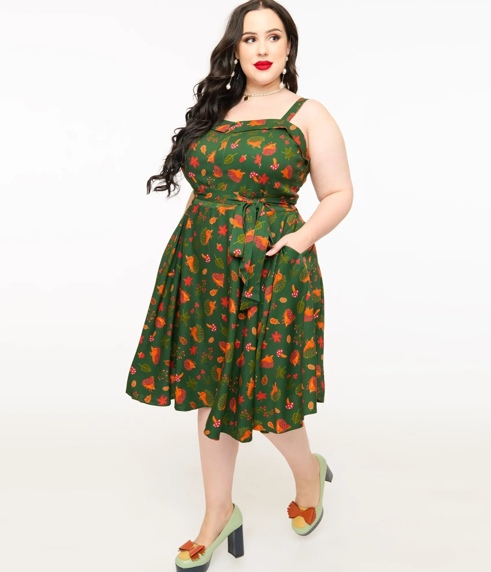 Unique Vintage Miss Lulo Plus Size 1950s Green Hedgehog Forest Print Kyla Fit & Flare Dress Cheap
