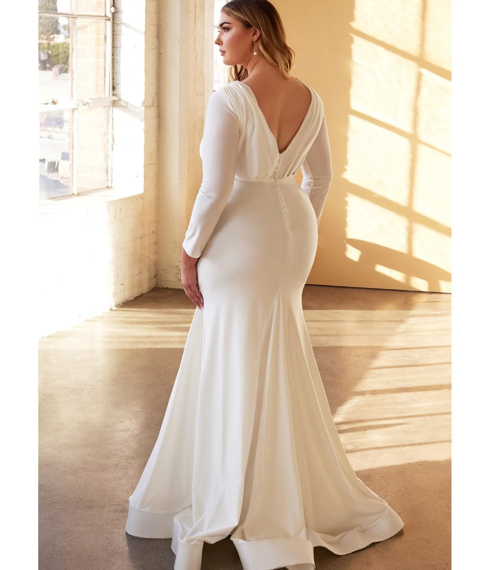 Unique Vintage Plus Size White Mermaid Bridal Gown Flash Sale