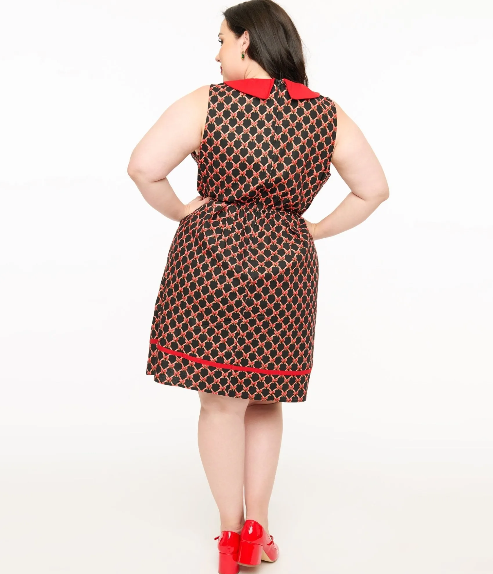 Unique Vintage Retrolicious Plus Size 1950s Black & Red Bow Cotton Fit & Flare Dress New