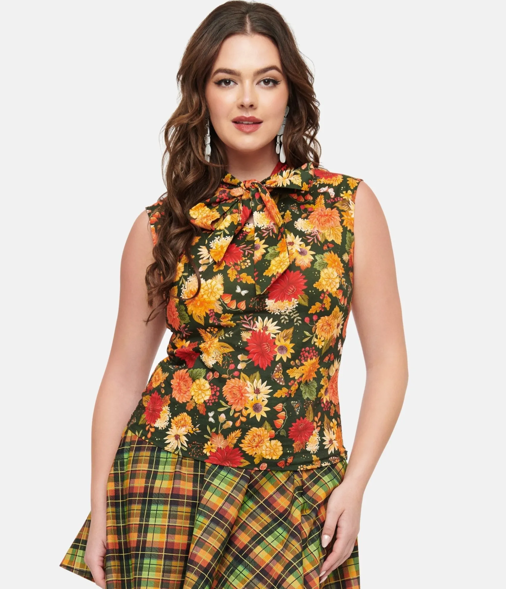 Unique Vintage Retrolicious 1950s Dark Green Autumn Floral Cotton Bow Top Sale