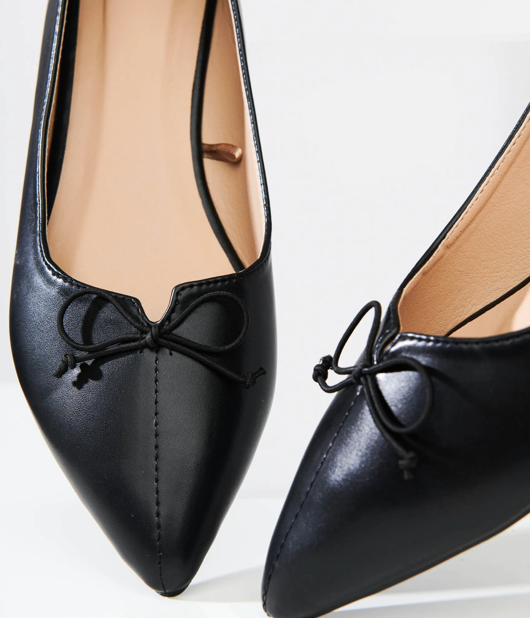 Unique Vintage 1990s Black Bow Pointed Leatherette Flats Shop