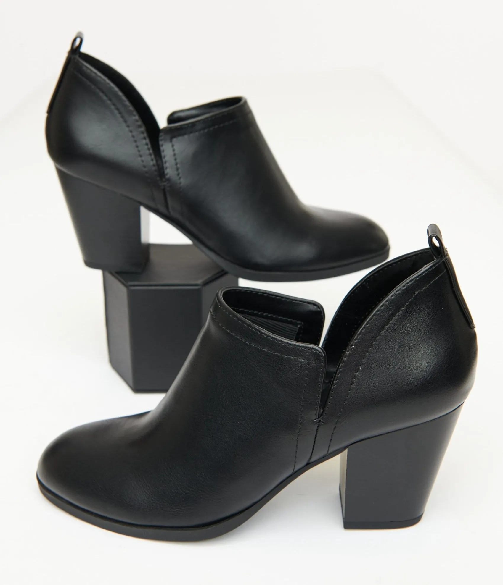 Unique Vintage 1970s Black Leatherette Ankle Booties Cheap
