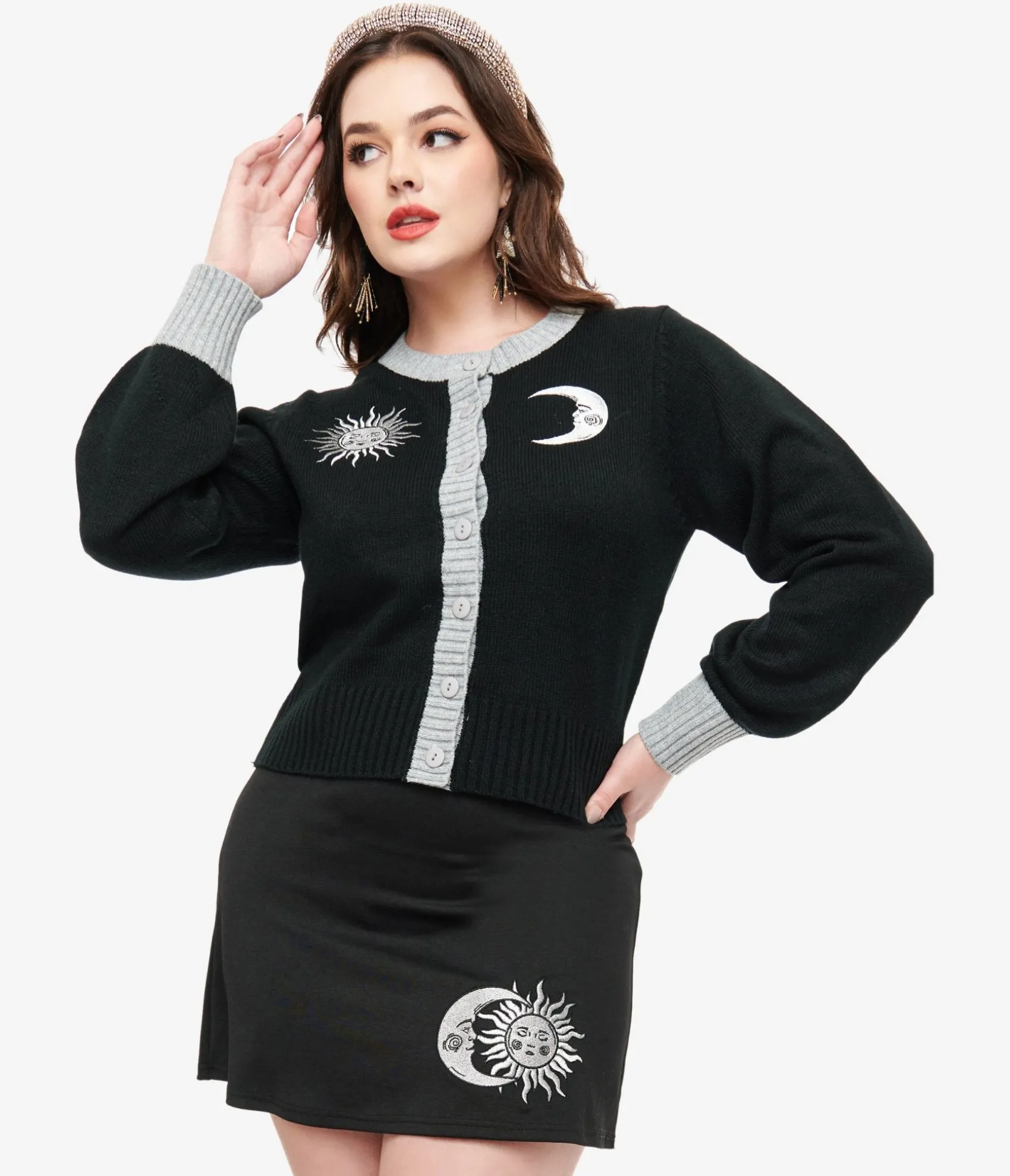 Unique Vintage Smak Parlour 1960s Black & Silver Celestial Embroidered Cropped Cardigan Hot