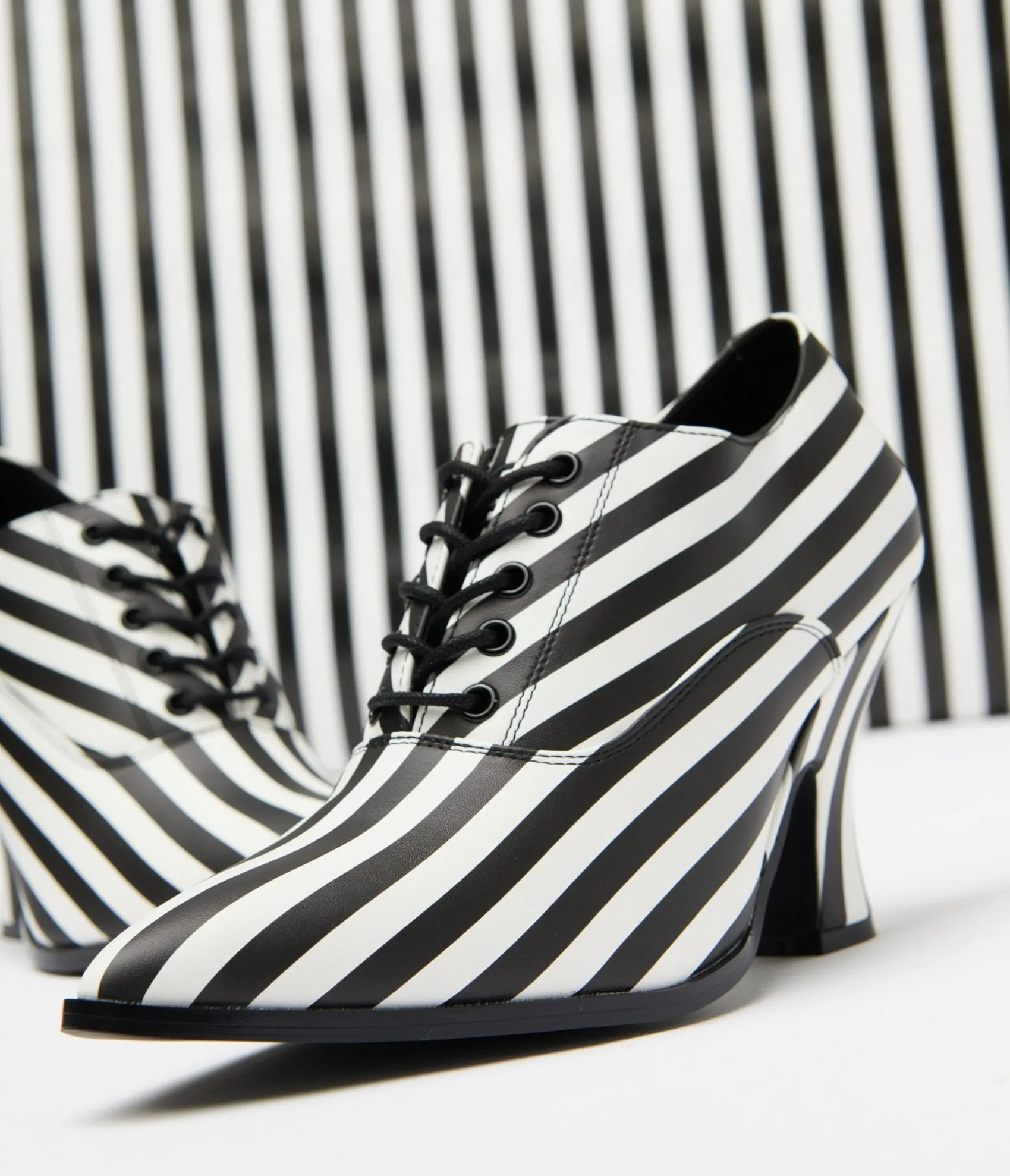 Unique Vintage Strange Cult Black & White Stripe Victoria Heels Discount
