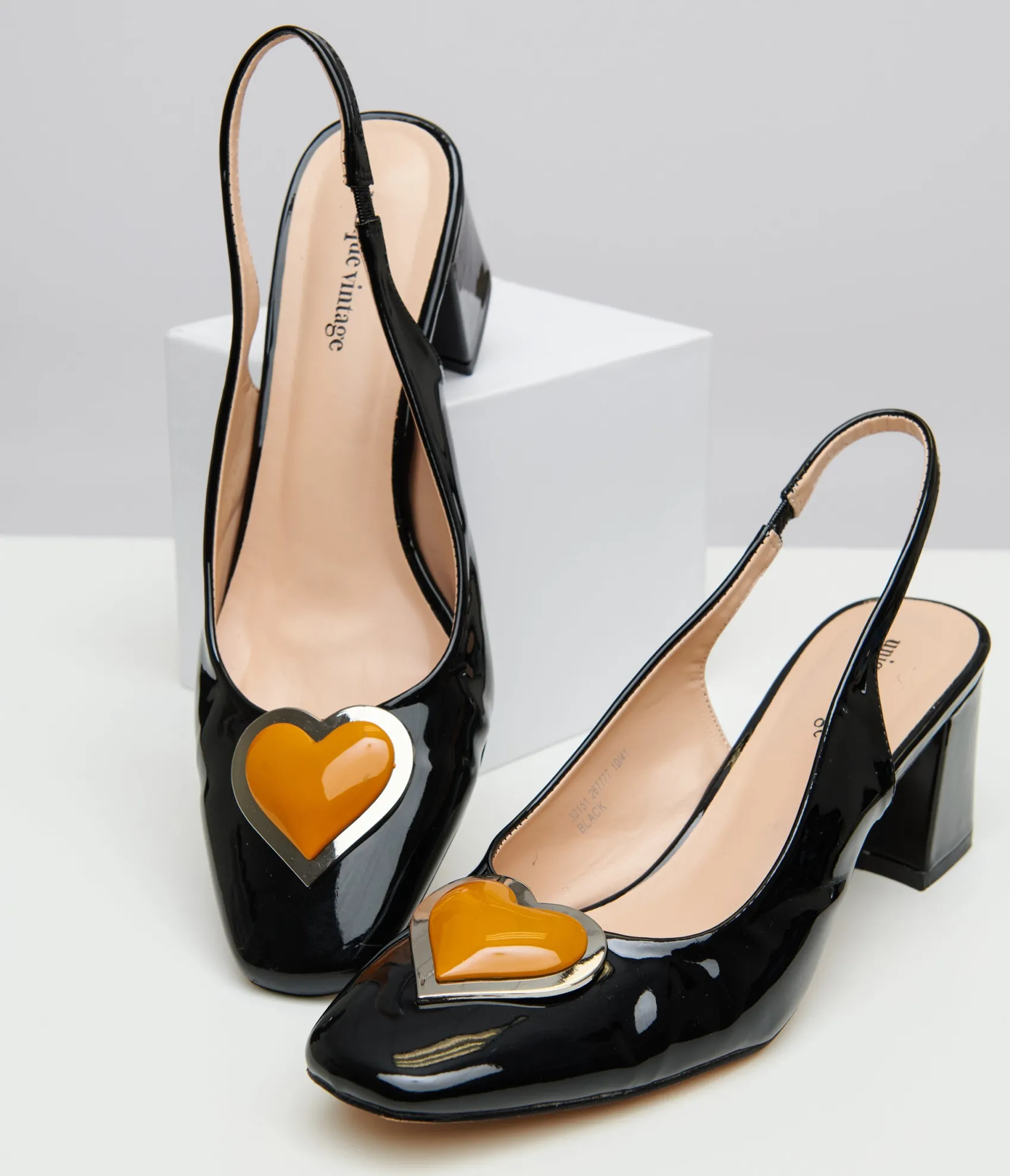 Unique Vintage Black & Orange Heart Leatherette Slingback Heels Hot