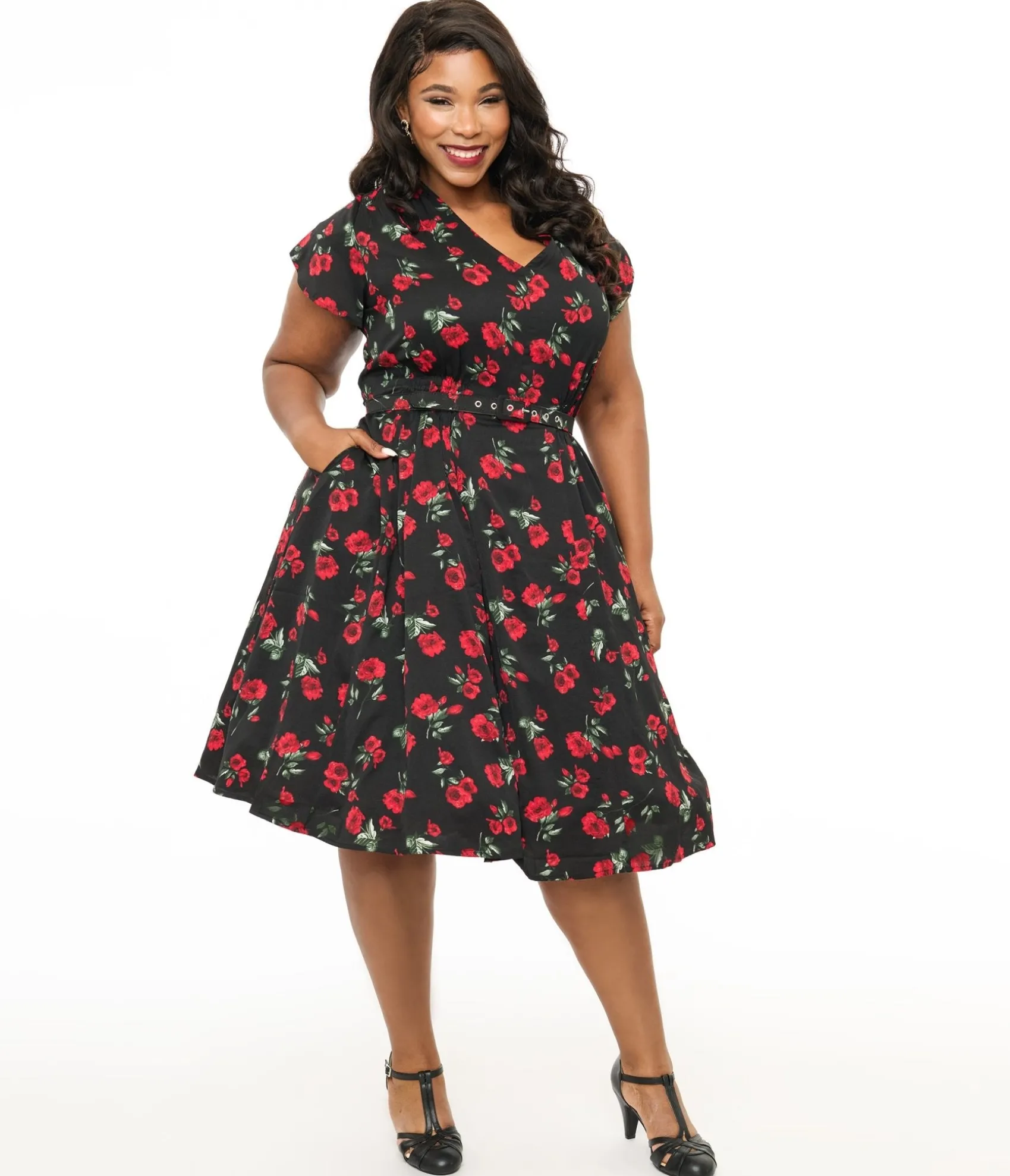 Unique Vintage Plus Size 1940s Black & Red Floral Print Tulip Sleeve Swing Dress New