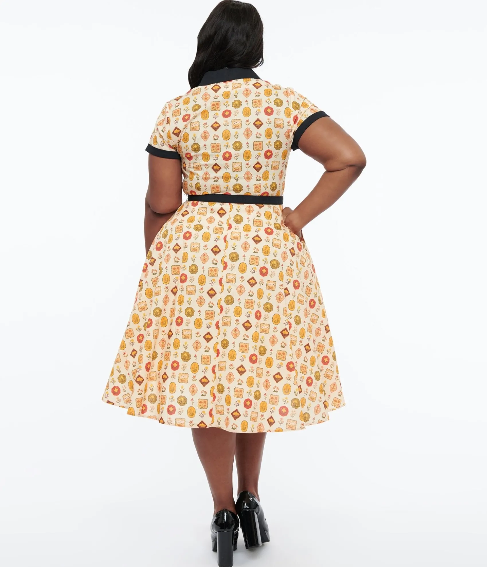 Unique Vintage Plus Size 1950s Cream Floral Alexis Swing Dress Hot