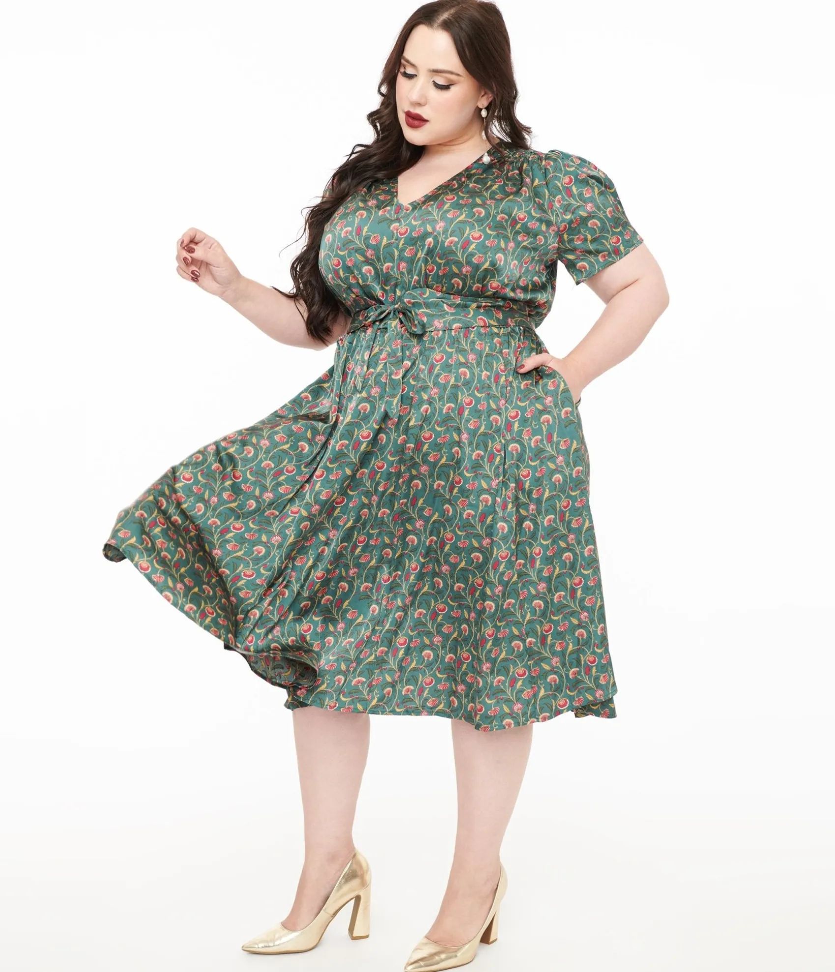 Unique Vintage Plus Size 1940s Green & Red Fan Print Swing Dress New