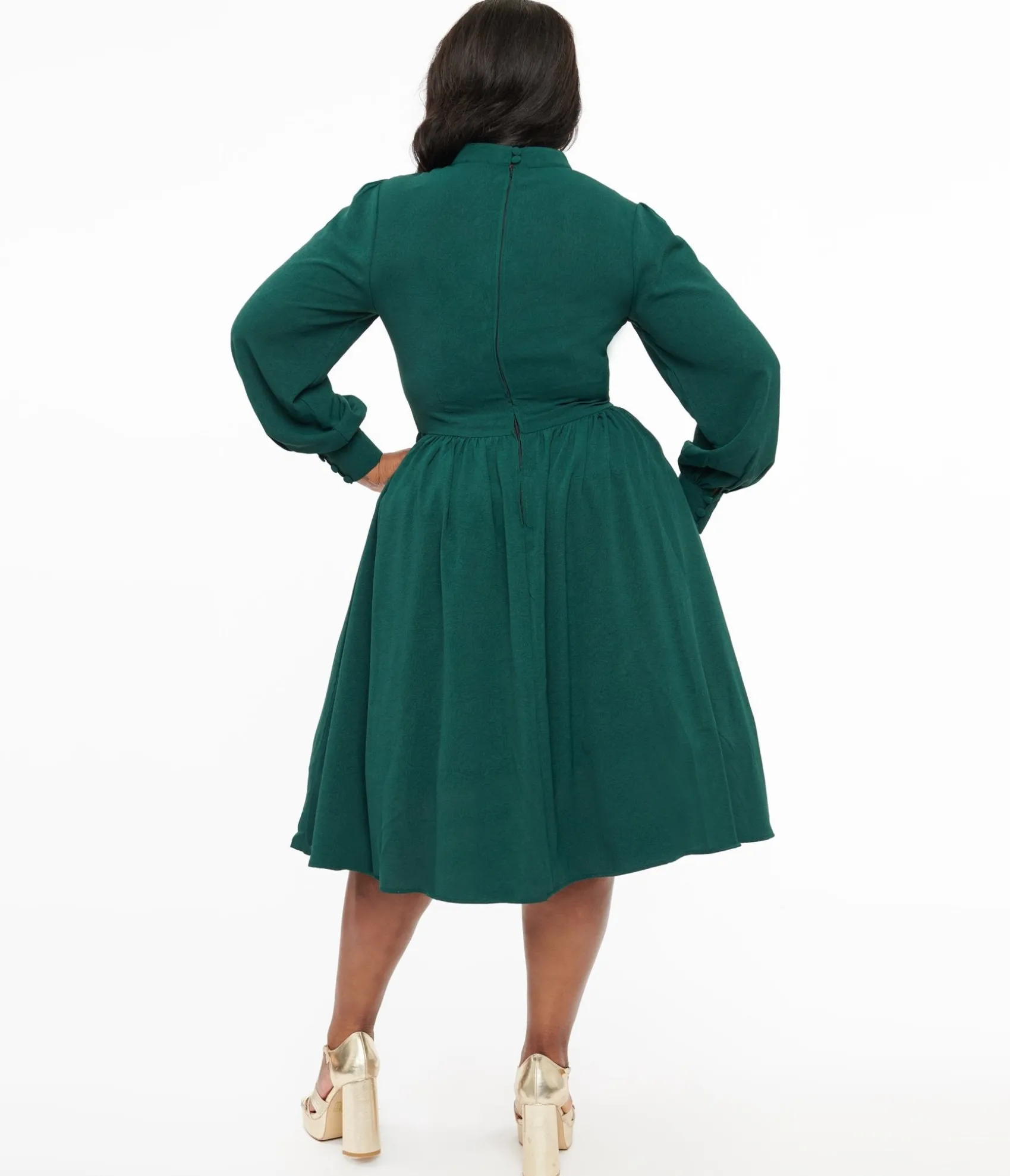 Unique Vintage Plus Size 1970s Hunter Green Keyhole Swing Dress Fashion