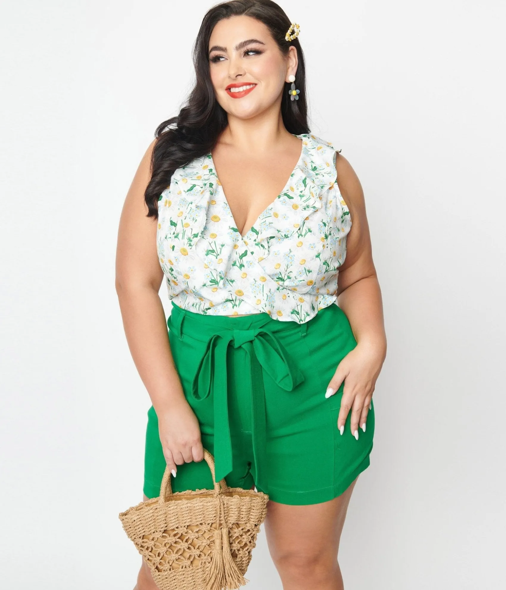 Unique Vintage Plus Size White Daisy Print Sleeveless Blouse Shop