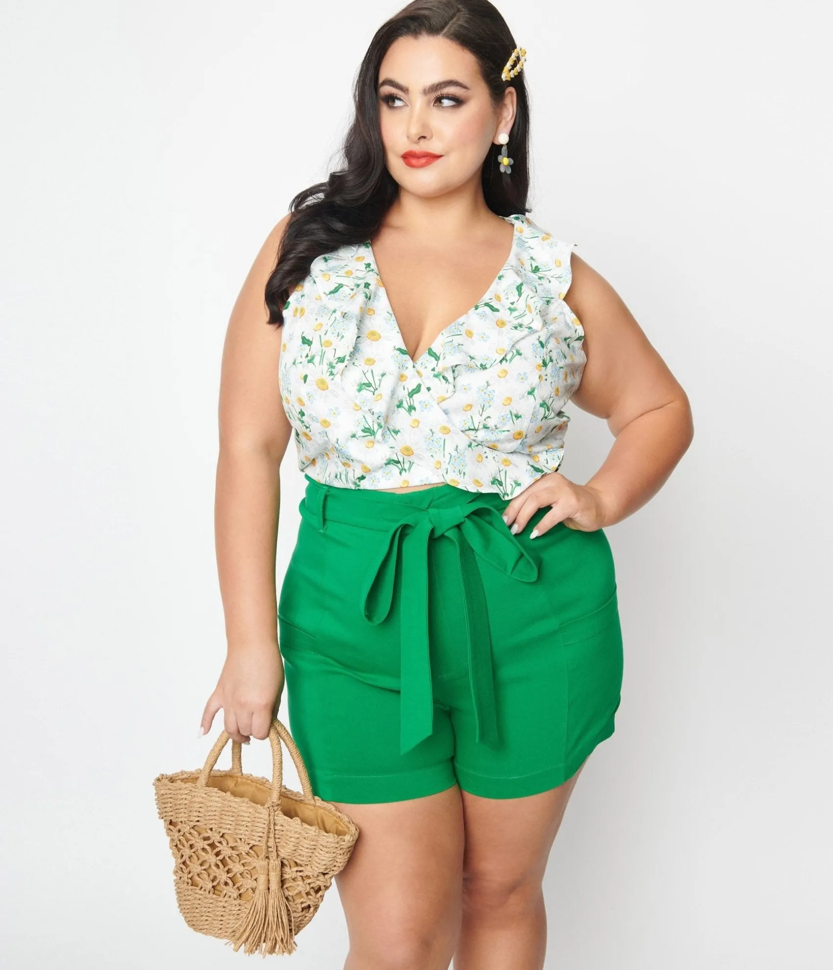 Unique Vintage Plus Size White Daisy Print Sleeveless Blouse Shop