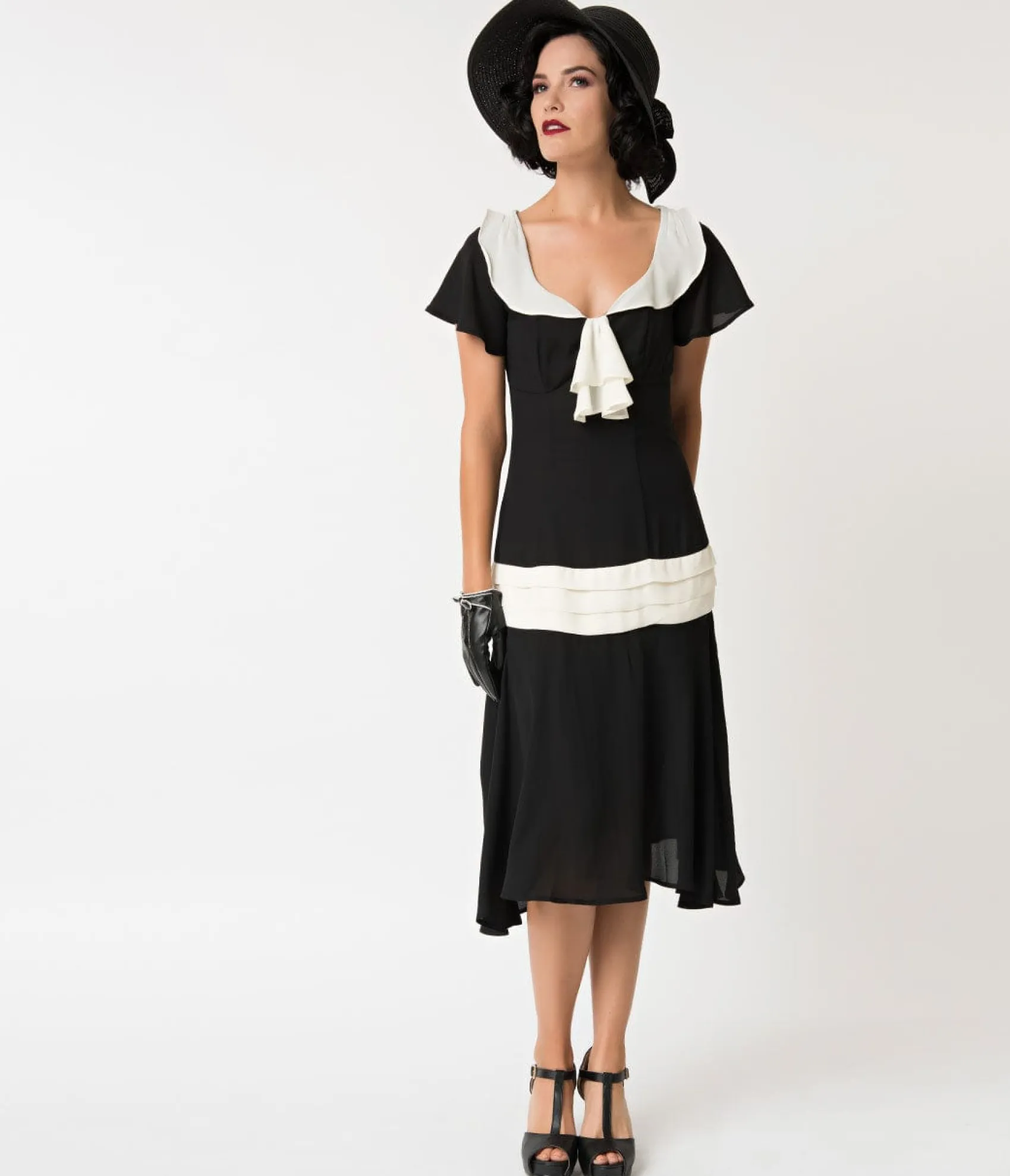 Unique Vintage 1920s Black & Cream Wilshire Flapper Day Dress Flash Sale