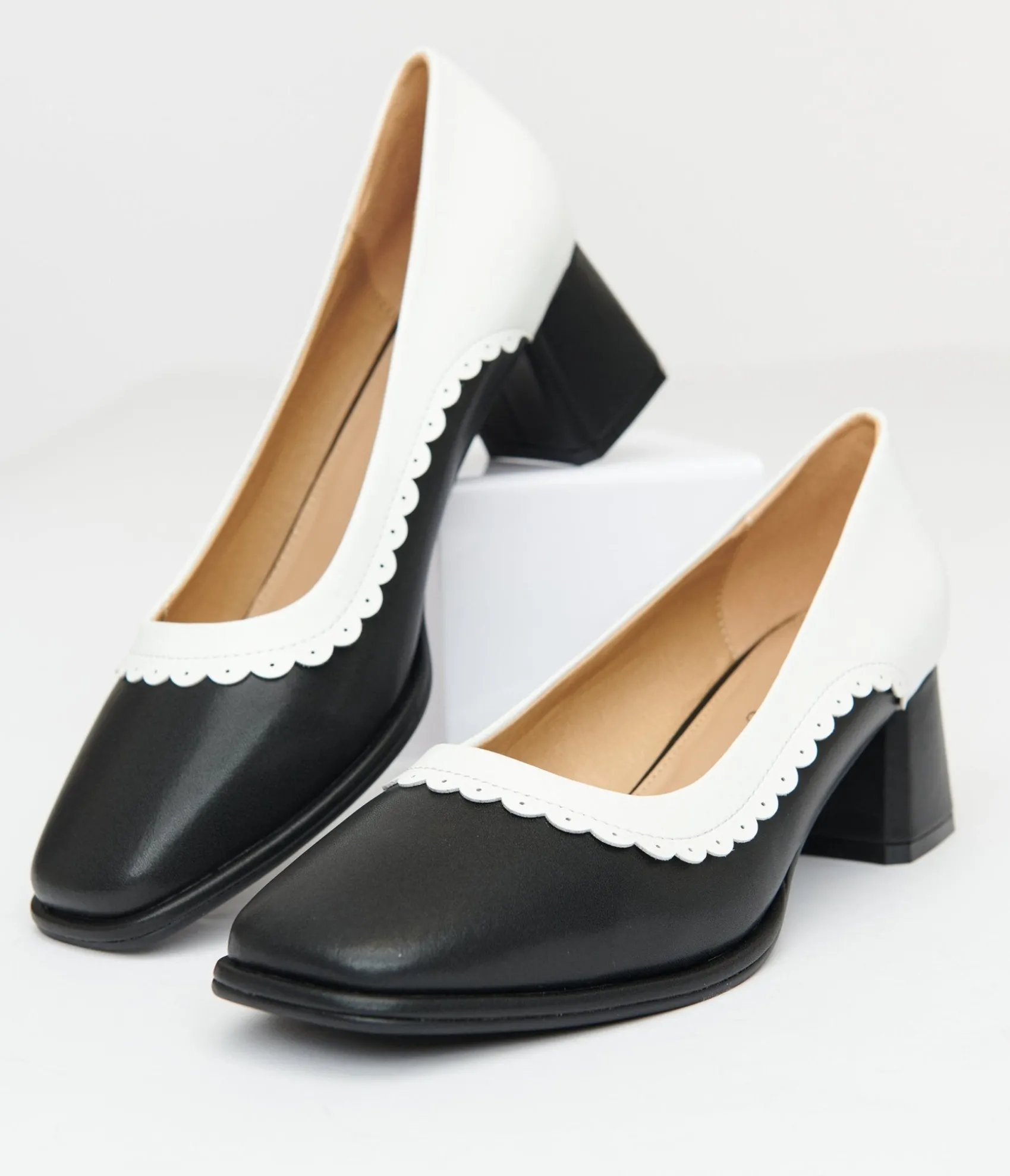 Unique Vintage 1950s Black & White Square Toe Pumps Best Sale