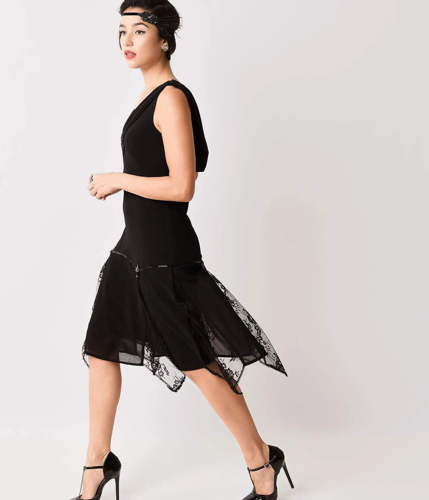Unique Vintage 1920s Black Hemingway Flapper Dress Fashion
