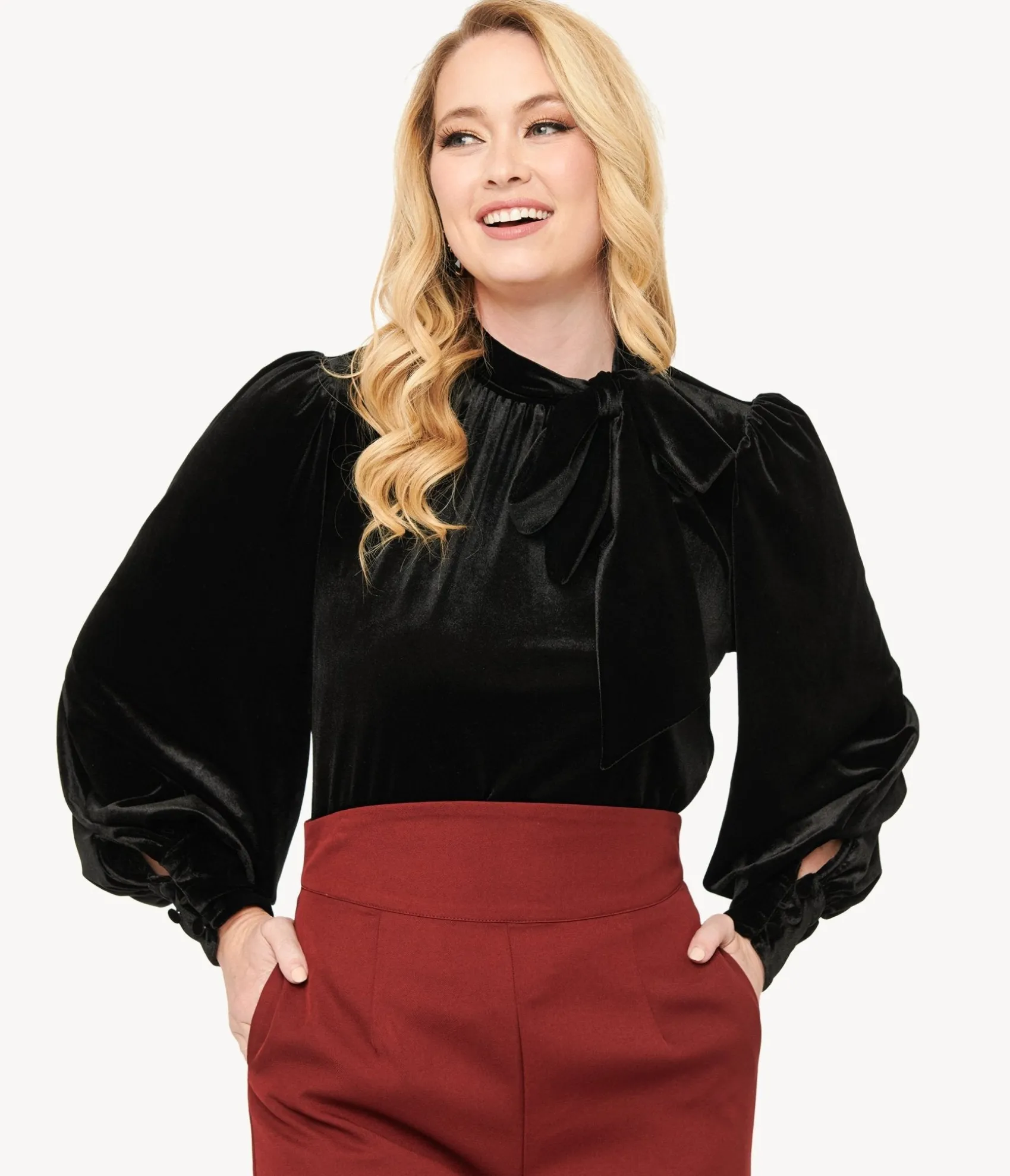 Unique Vintage 1940s Black Velvet Long Sleeve Bow Blouse Store