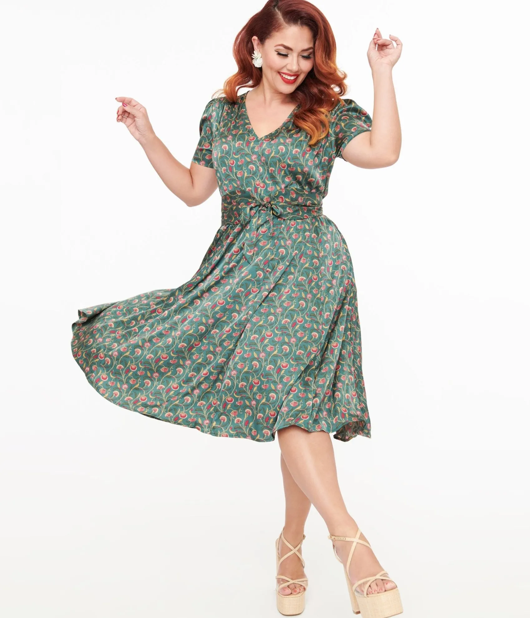 Unique Vintage 1940s Green & Red Fan Print Swing Dress Best Sale