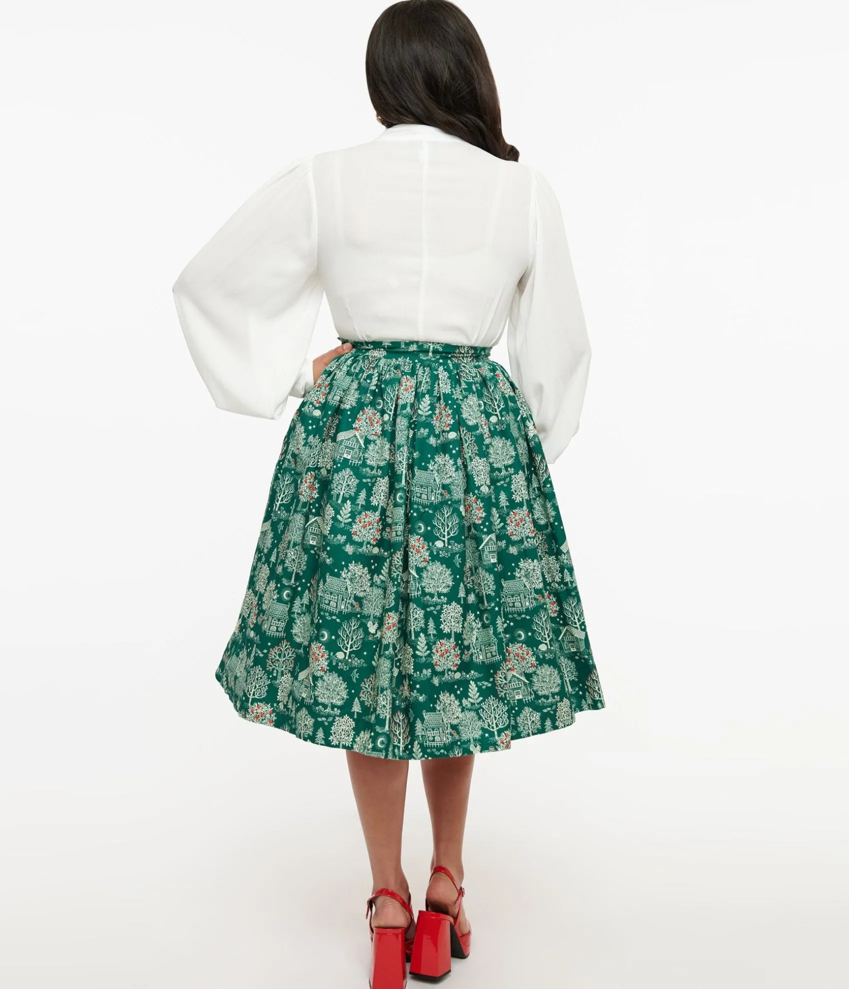 Unique Vintage 1950s Green Winter Print Gellar Swing Skirt Outlet