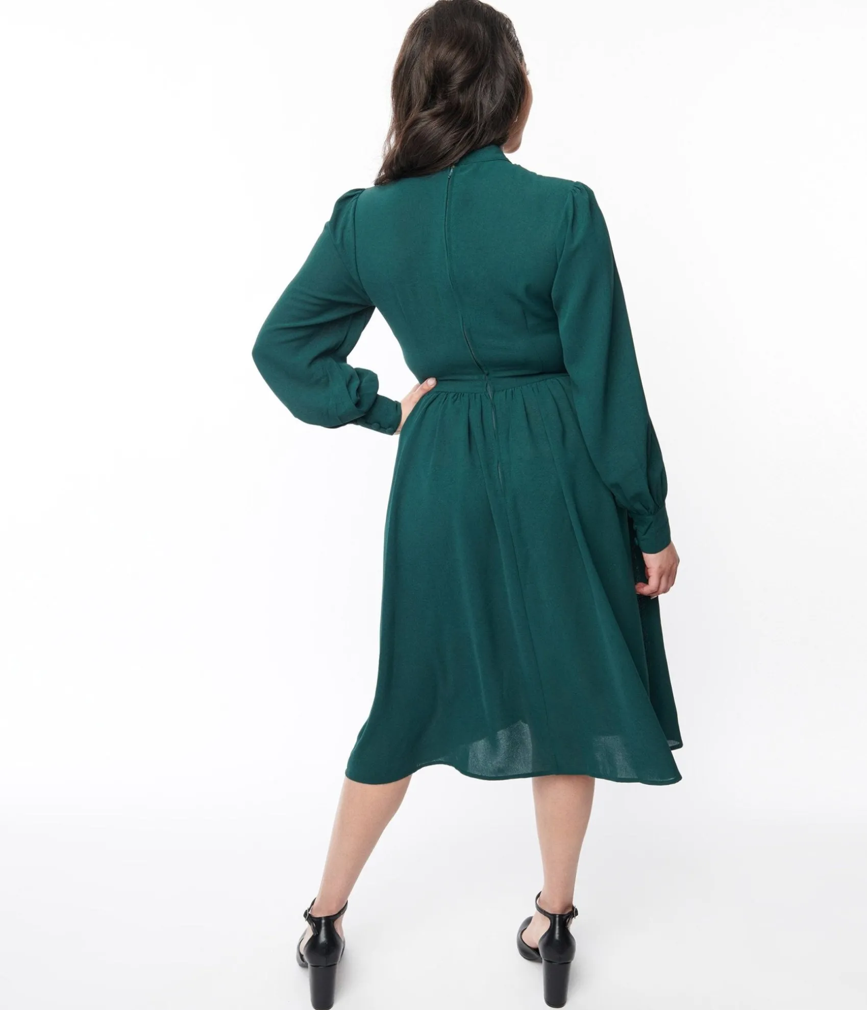 Unique Vintage 1970s Hunter Green Keyhole Swing Dress New