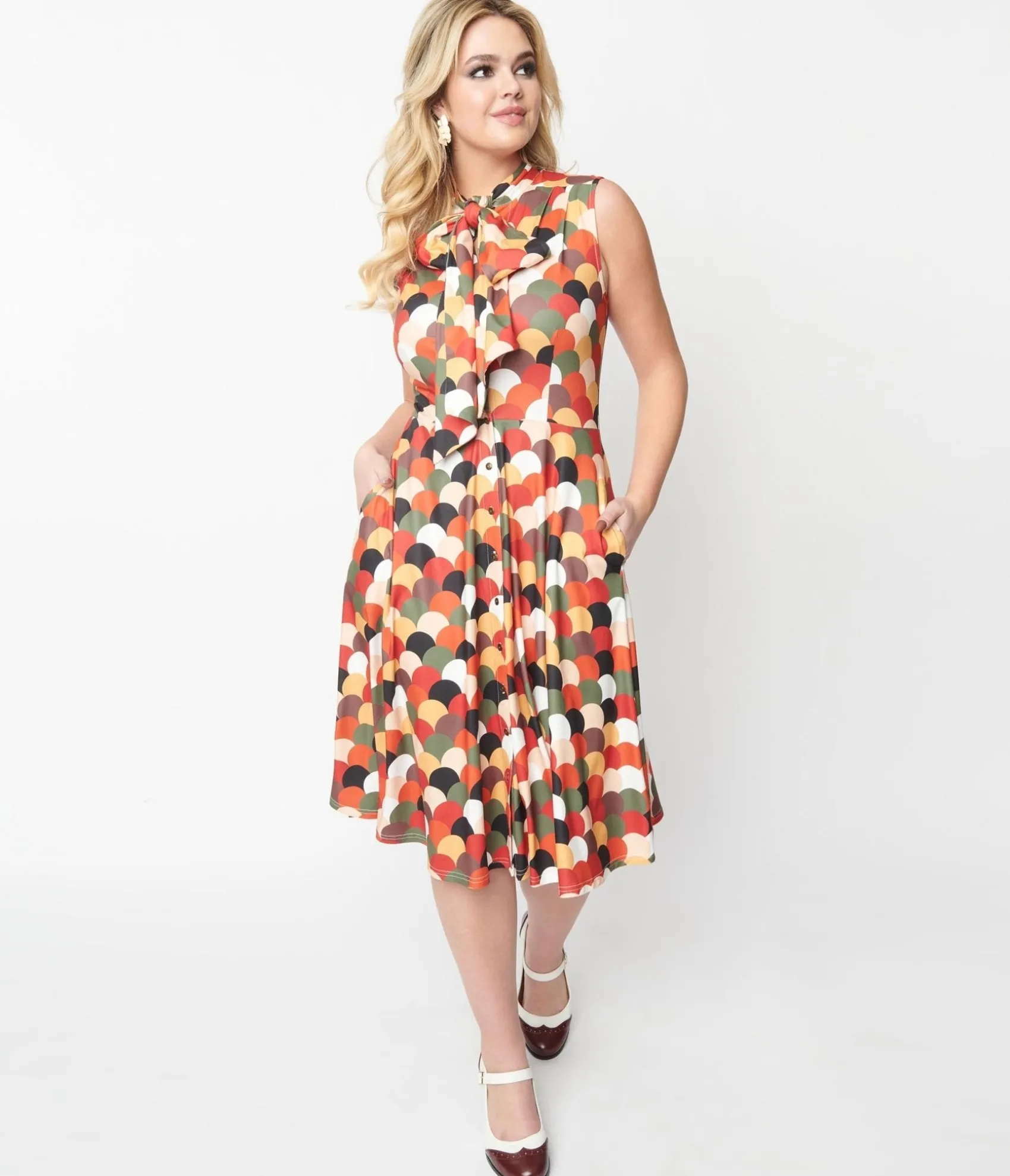 Unique Vintage 1940s Multicolor Scallop Print Ribboned Swing Dress Best