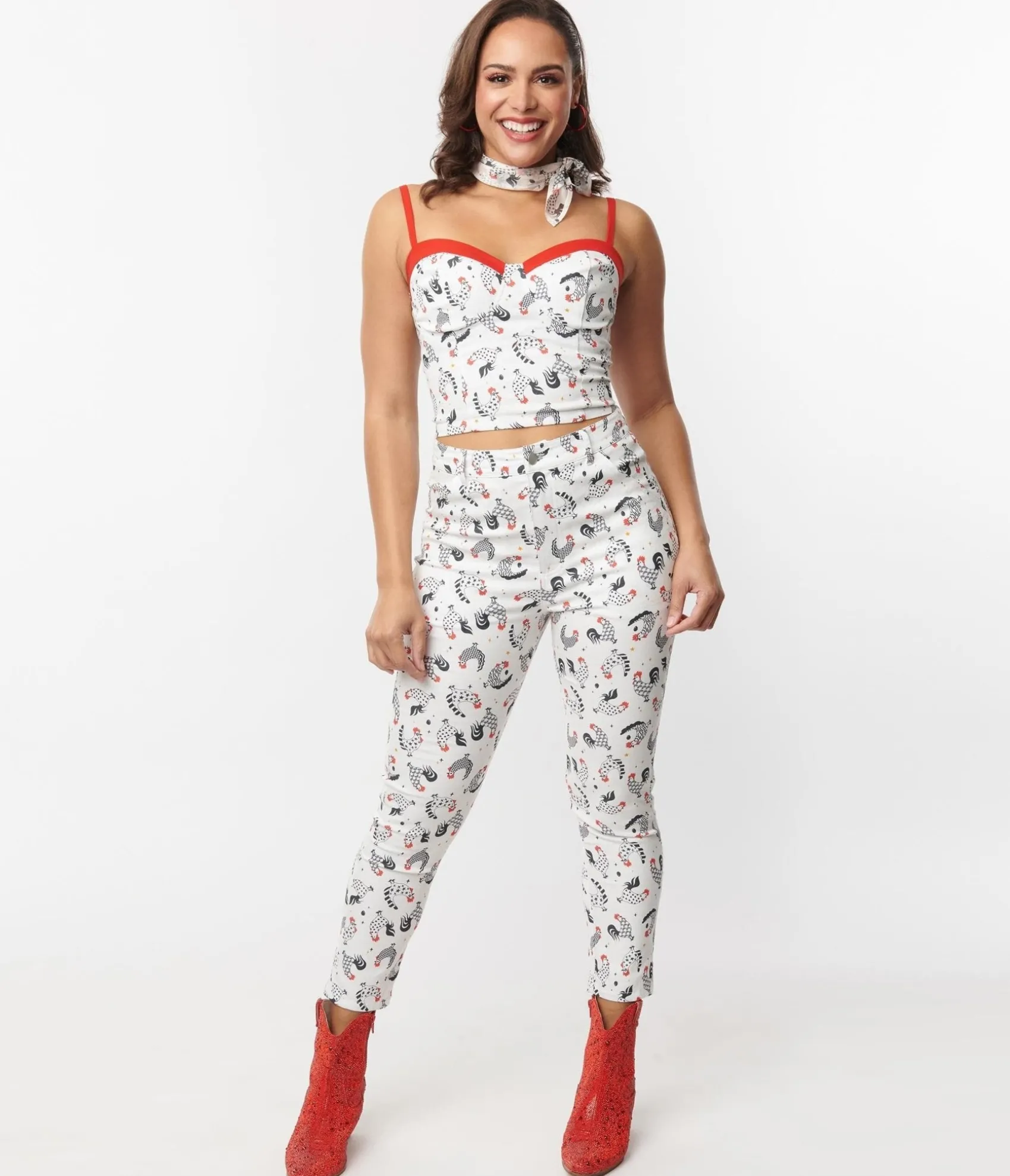 Unique Vintage White Chicken Print Cropped Capris Store