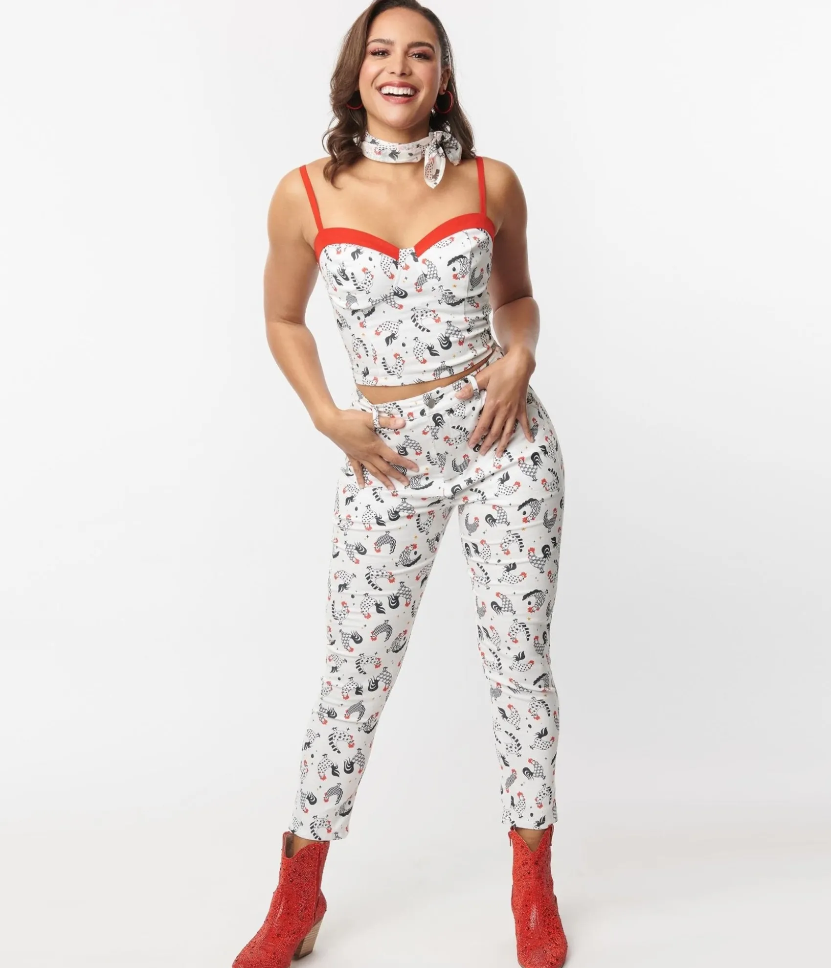 Unique Vintage White Chicken Print Cropped Capris Store
