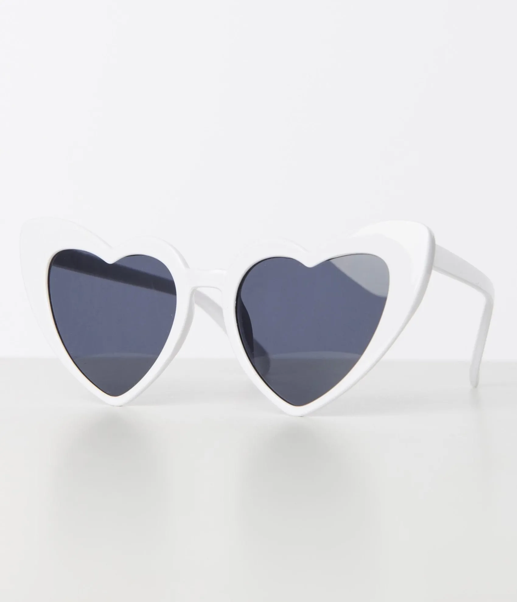 Unique Vintage White Heart Sunglasses Online
