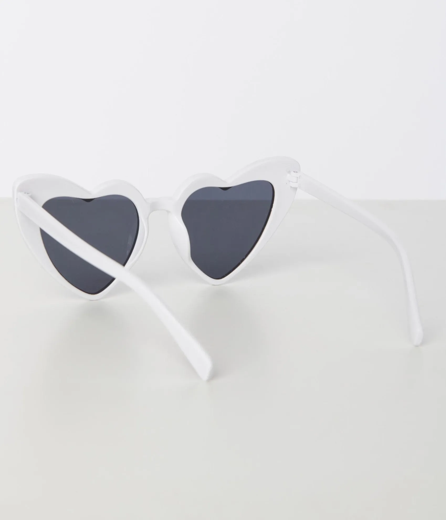 Unique Vintage White Heart Sunglasses Online