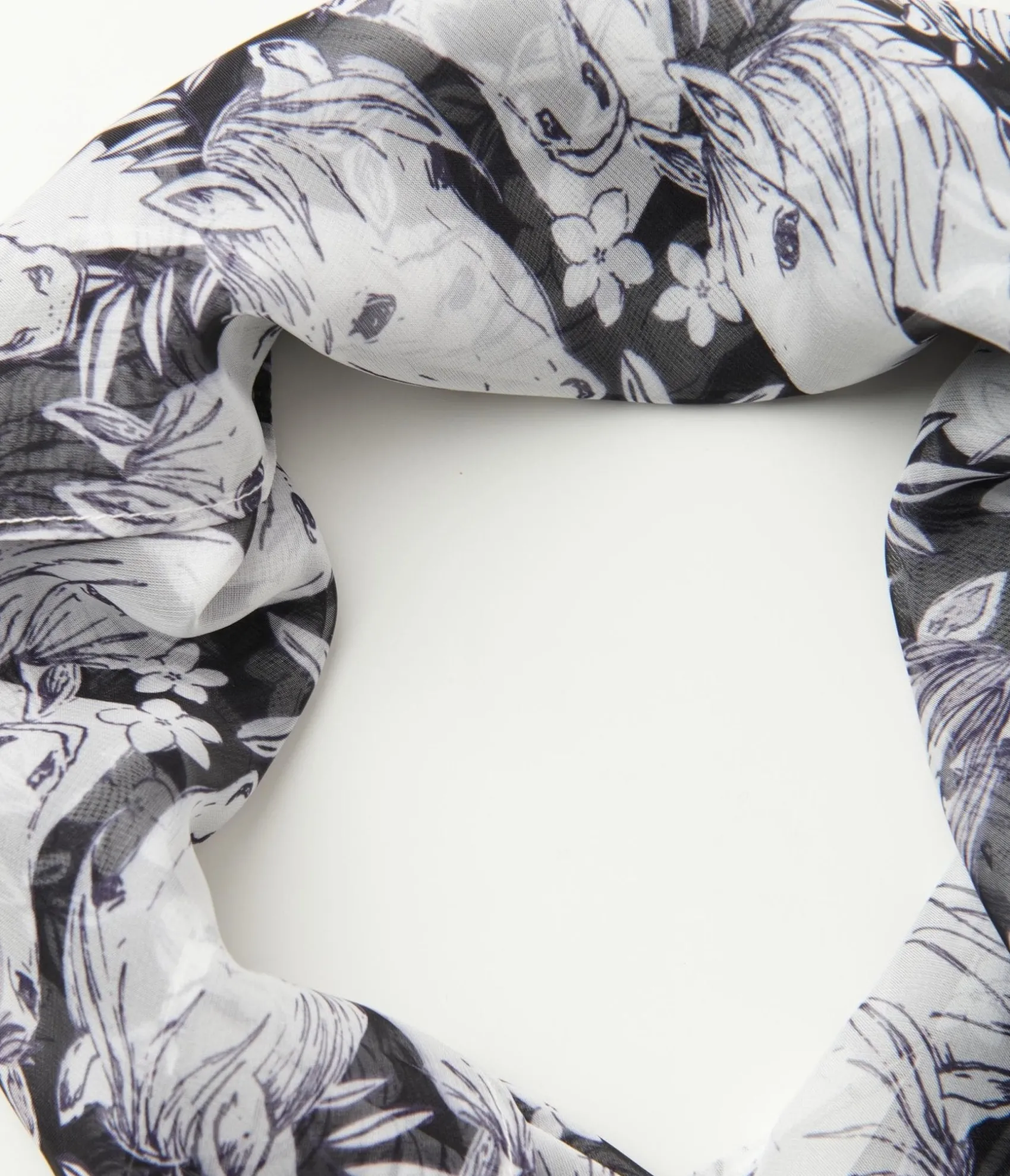 Unique Vintage Wild Horses Print Hair Scarf New